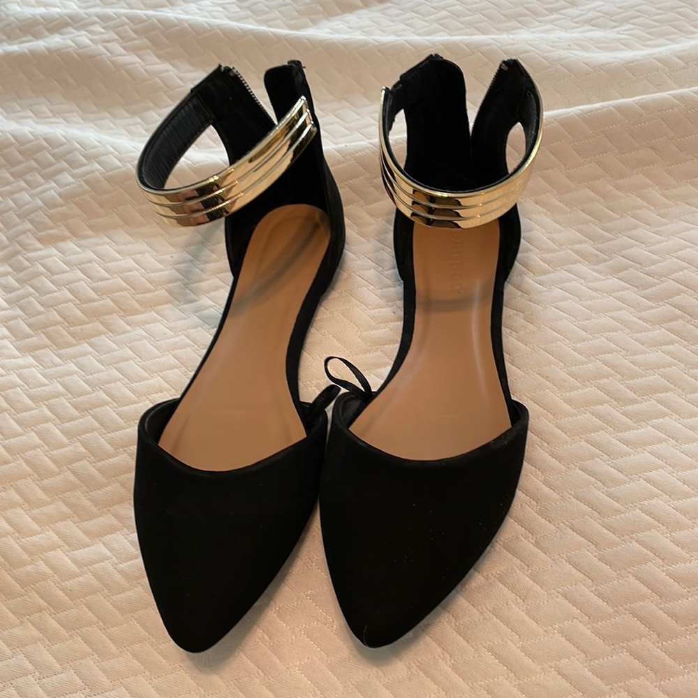 Dress flats
